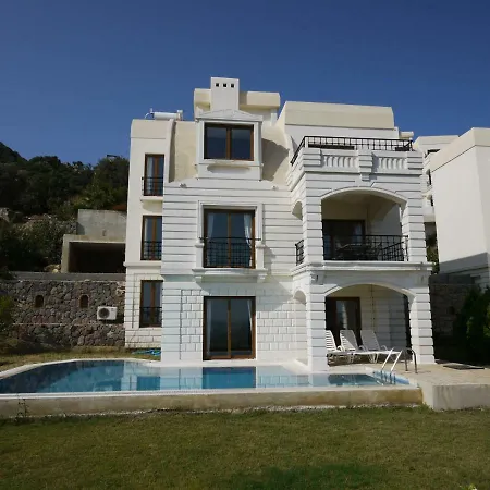Nyaraló Elegant Villas 2/2 *